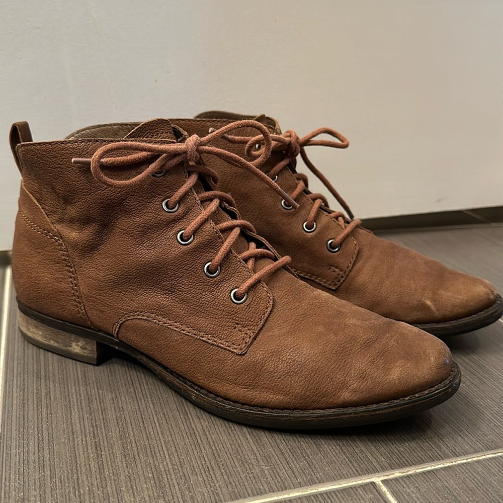 Sam Edelman leather lace up booties